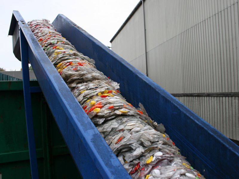 Vätska avvattnas effektivt med skruvpress